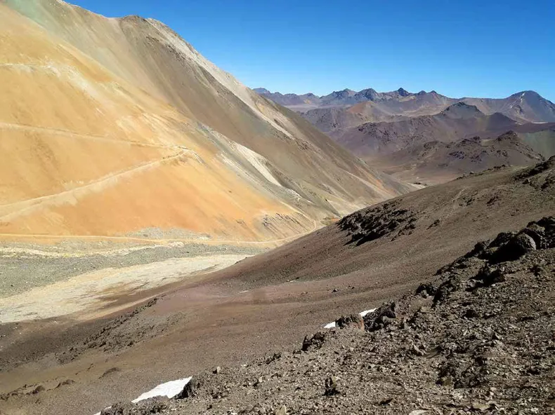 san juan pisa el acelerador para ofertar sus áreas mineras