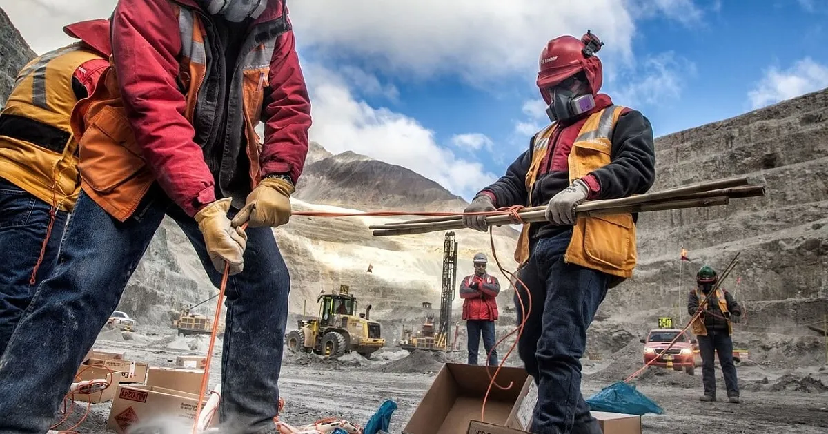 proponen regionalizar a los proveedores mineros para potenciar el desarrollo local