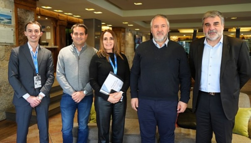 la minería como una oportunidad de impulsar el aeropuerto de san julián