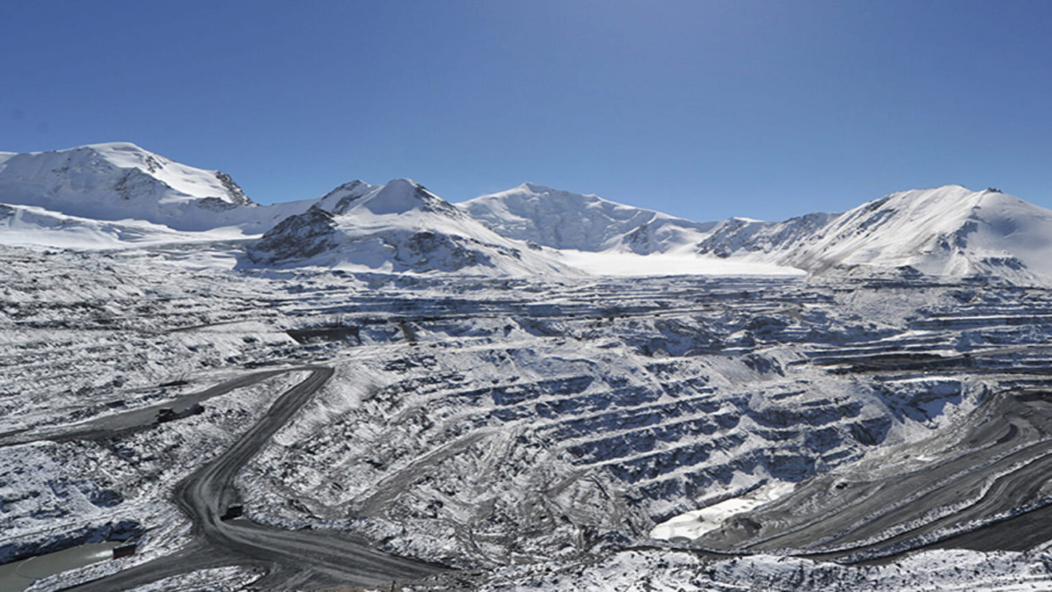 minería cerca de glaciares en argentina avanza con la reforma de milei