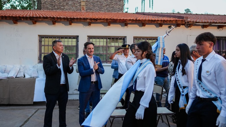 se realizó el acto de colación de técnicos mineros en calingasta