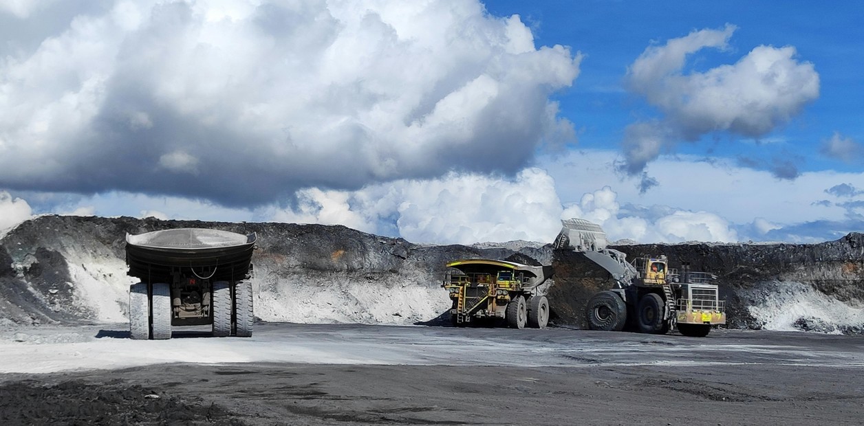 la minería ya emplea a 100.000 personas y es uno de los sectores que más crece en puestos de trabajo