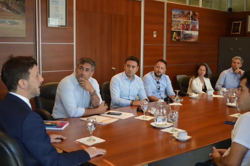 el gobierno y las cámaras consensuaron postergar la ley de proveedores hasta después de la expo san juan minera