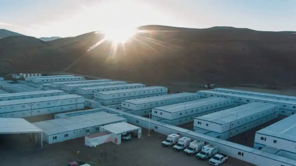 la mayor inversión minera de la argentina importará una ciudad entera desde china
