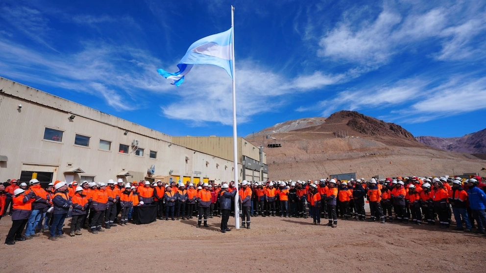 veladero 21 años de minería, empleo e inversión en san juan